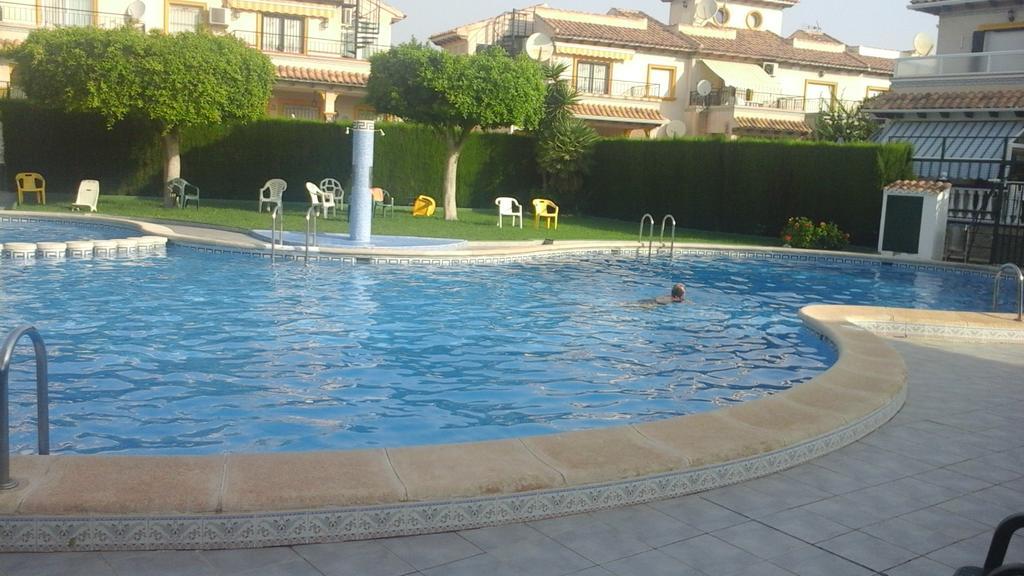 Holiday Home Torre De Pisa Torrevieja Kültér fotó