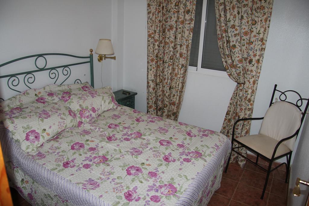 Holiday Home Torre De Pisa Torrevieja Szoba fotó